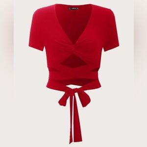 ✨ SHEIN EZwear Plus Twist
Crisscross Tie Front Top✨